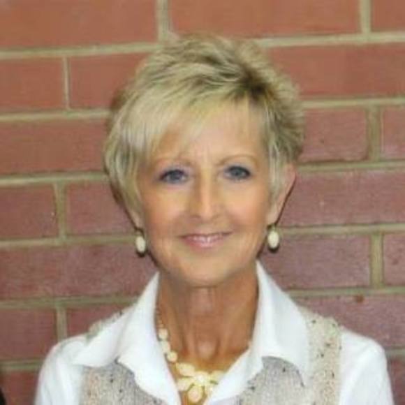 Meet your Posher, Sandra - Picture 1 of 1